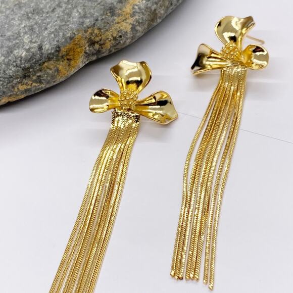 NEW Floral Fringe Earrings - Picture 6 of 14